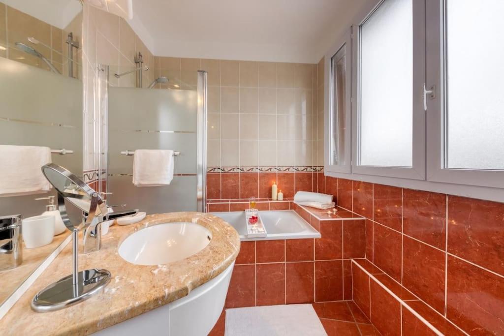 Le Versaillais Gare/Chateau/Wifi/Netflix Versailles Exterior foto