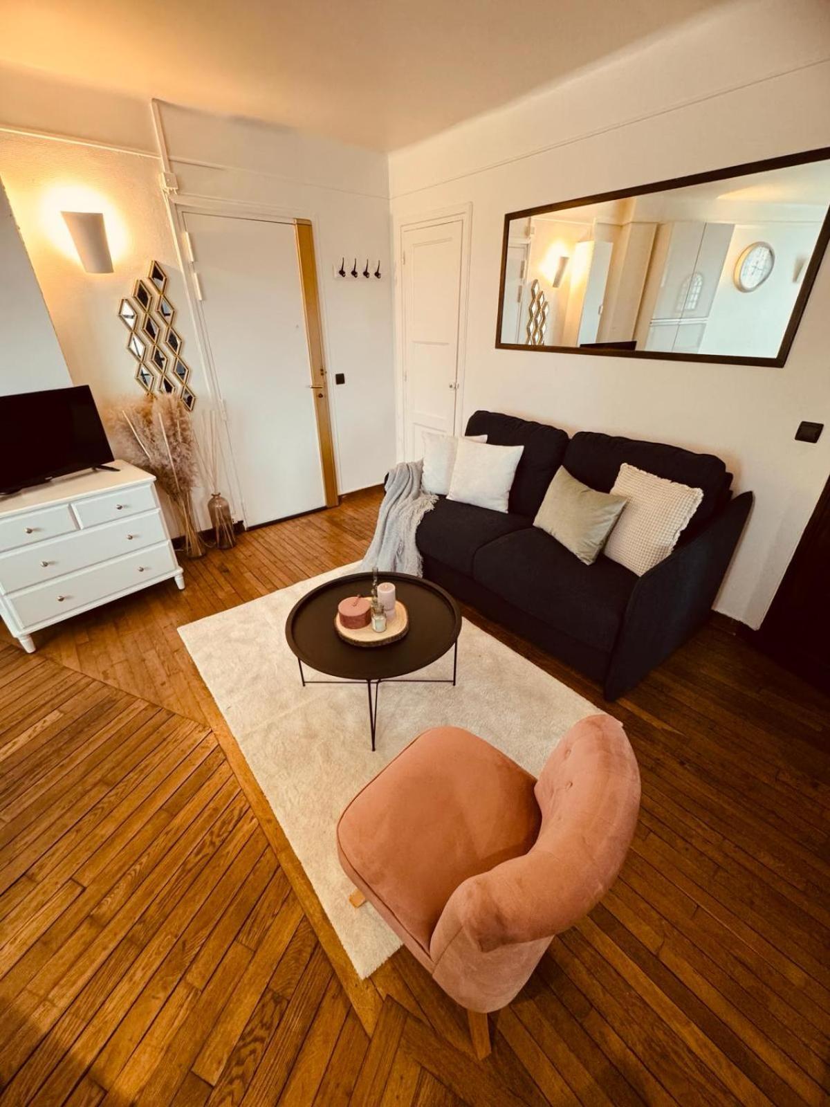 Le Versaillais Gare/Chateau/Wifi/Netflix Versailles Exterior foto